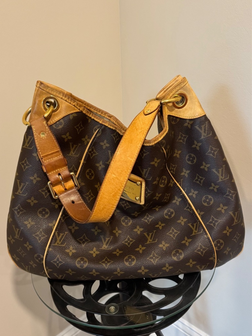 Louis Vuitton Galleria GM Monogram Canvas Bag - Picture 5 of 12